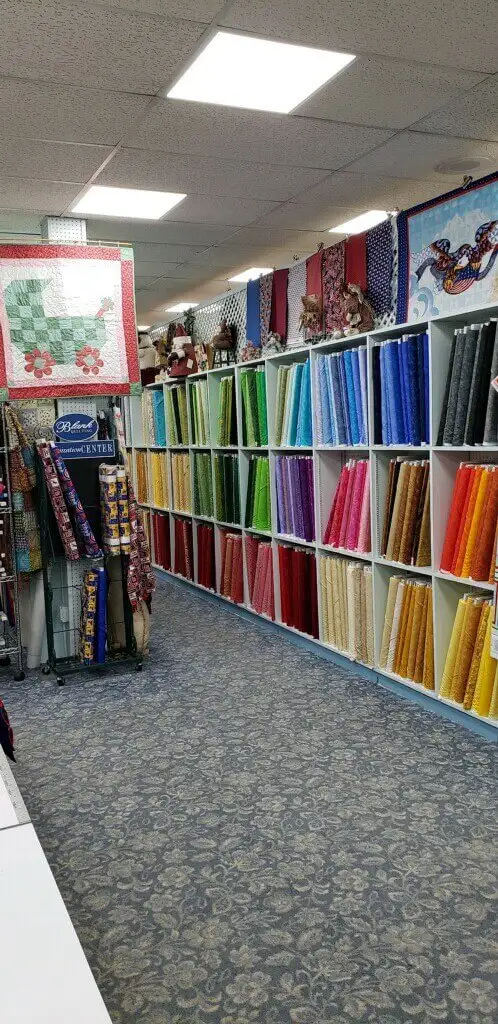 fabrics sold at variety store in nashville illinois